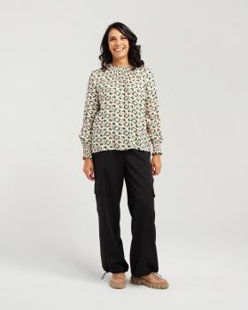 BWJ8769-Top-Winter Greens--BWY8719-Pant-Black-Fron